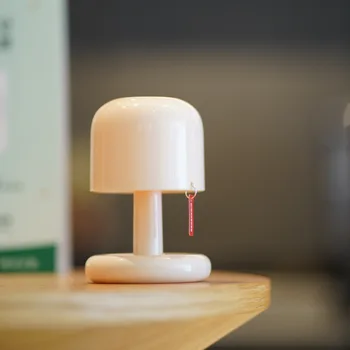 Креативный USB Перезаряжаемый светодиодный ночник в грибном стиле Мини Креативная светодиодная настольная лампа в виде гриба для кофейни домашнего декора Спальни