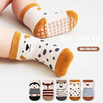 Нескользящие носки для новорожденных, расчесанные хлопковые нескользящие короткие носки на щиколотках с ручками, весенне-осенние мягкие носки для малышей в пол